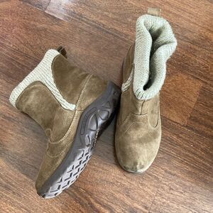 Merrell Tan Boots Sz 2